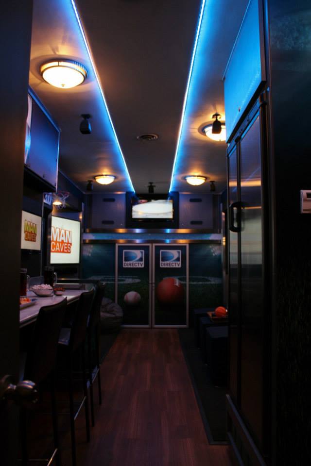 DirecTV Bus